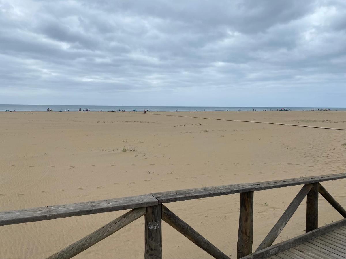 Apartamento Primera Linea De Playa Isla Canela Esterno foto